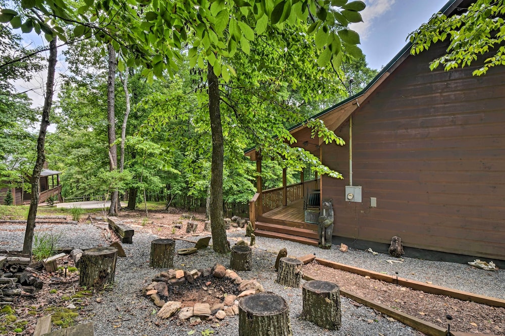 Dreamy Ellijay Resort Cabin with Game Room And Decks - photo 24