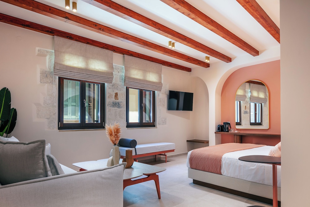 La Montre Luxury Boutique Suites in Rethymno, Greece