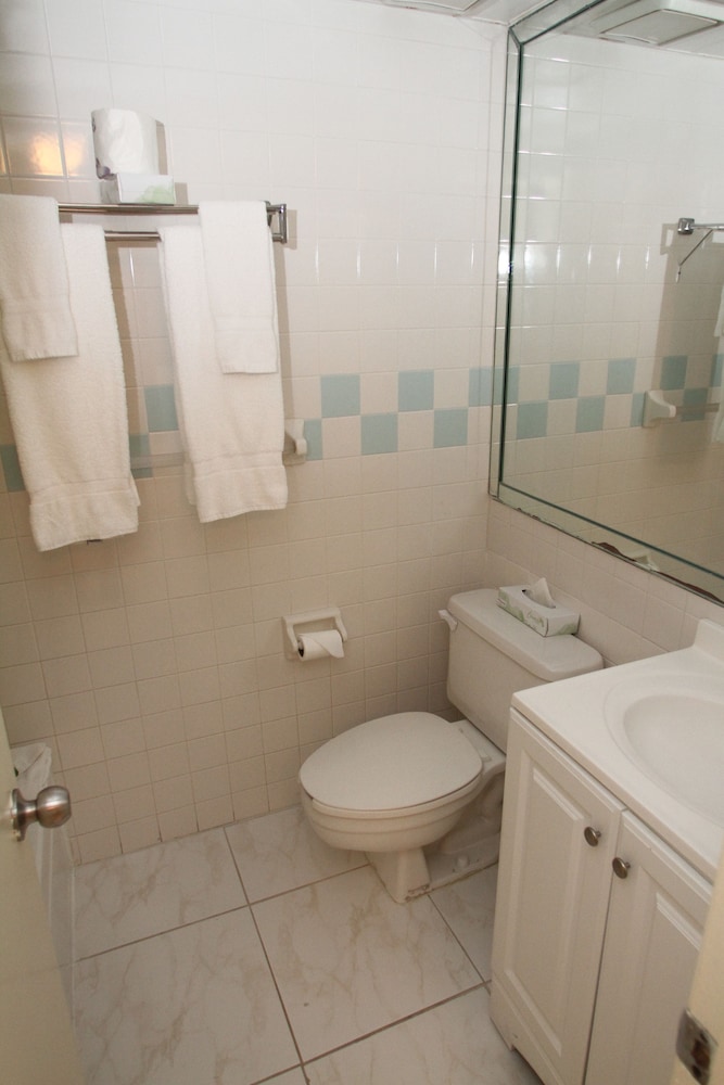 Chateaubleau Hotel - photo 25