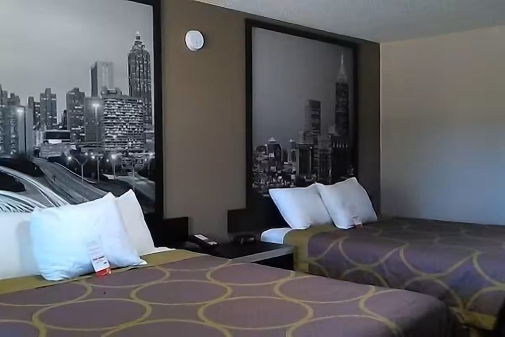 Super 8 by Wyndham Stockbridge - photo 17