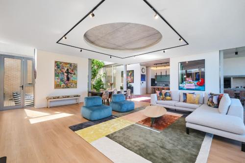 Finchley Villa