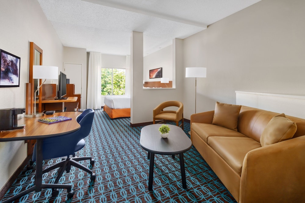 Fairfield Inn & Suites Houston The Woodlands - photo 15