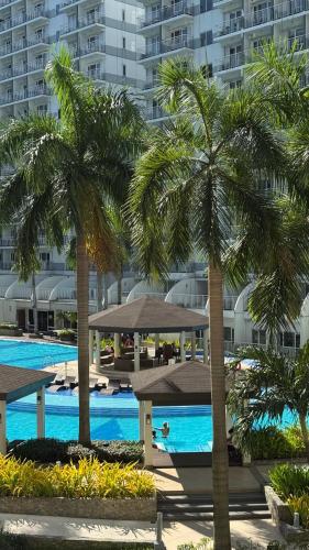Spacious Condo at Shell Residences MOA Pasay The Urban Stay — 4-Star Luxury Hotel in Manila, Philippines