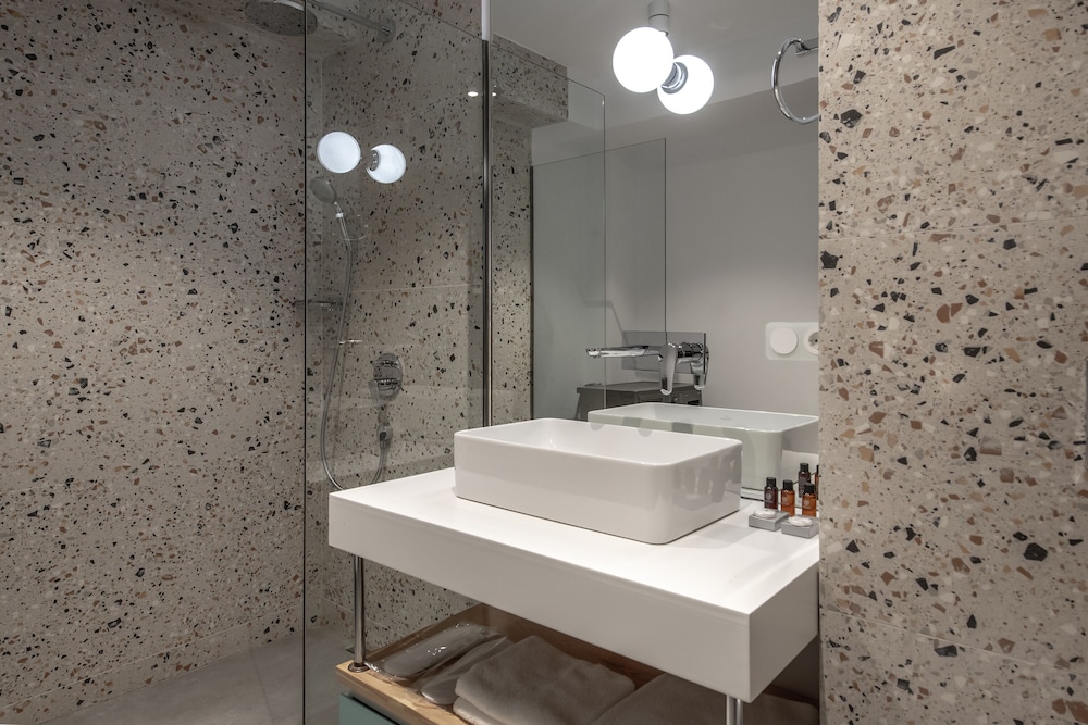 Serviced Designed Apartments By Urban Hotels 17