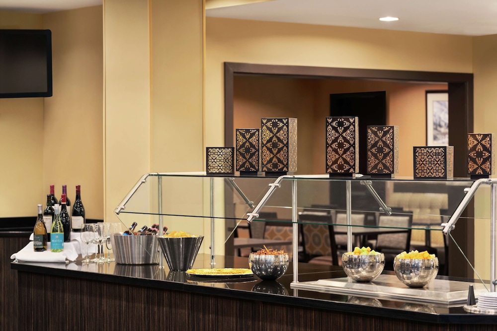 Embassy Suites by Hilton Salt Lake West Valley City - photo 60