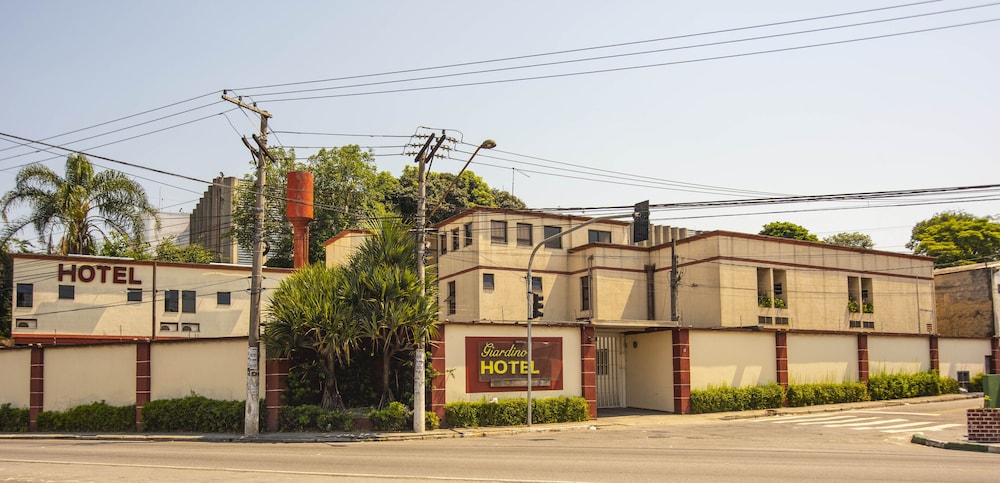 Giardino Hotel in Itaquaquecetuba, Brasil