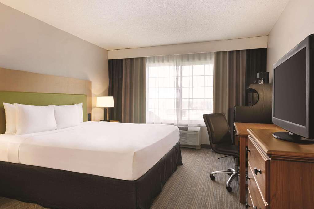 Country Inn & Suites by Radisson Springfield OH - photo 13