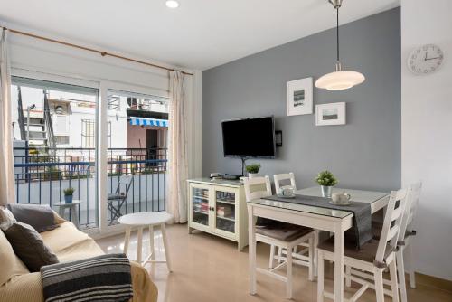 Apartamento Manuela Solo Familias — 4-Star Luxury Hotel in Conil De La Frontera, Spain