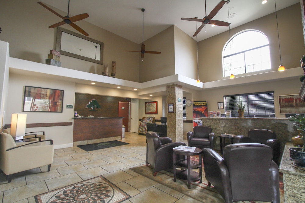 GreenTree Inn Flagstaff - photo 4