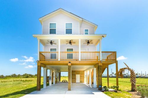 Cozy 3 Bedroom Family Beach Home in Galveston — 4-Star Luxury Hotel in Galveston, United States