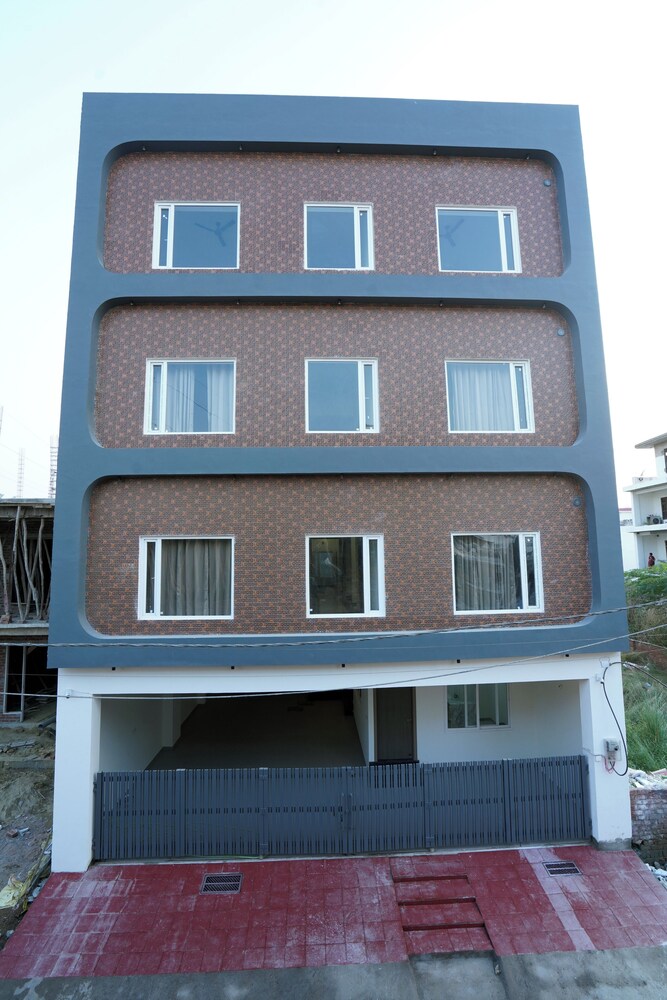 Hotel Royal Heritage in Lucknow, India