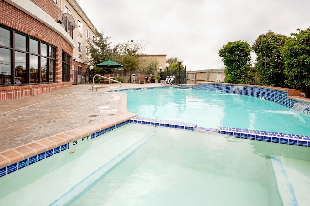 Holiday Inn Express Hotel & Suites Elgin by IHG - photo 26
