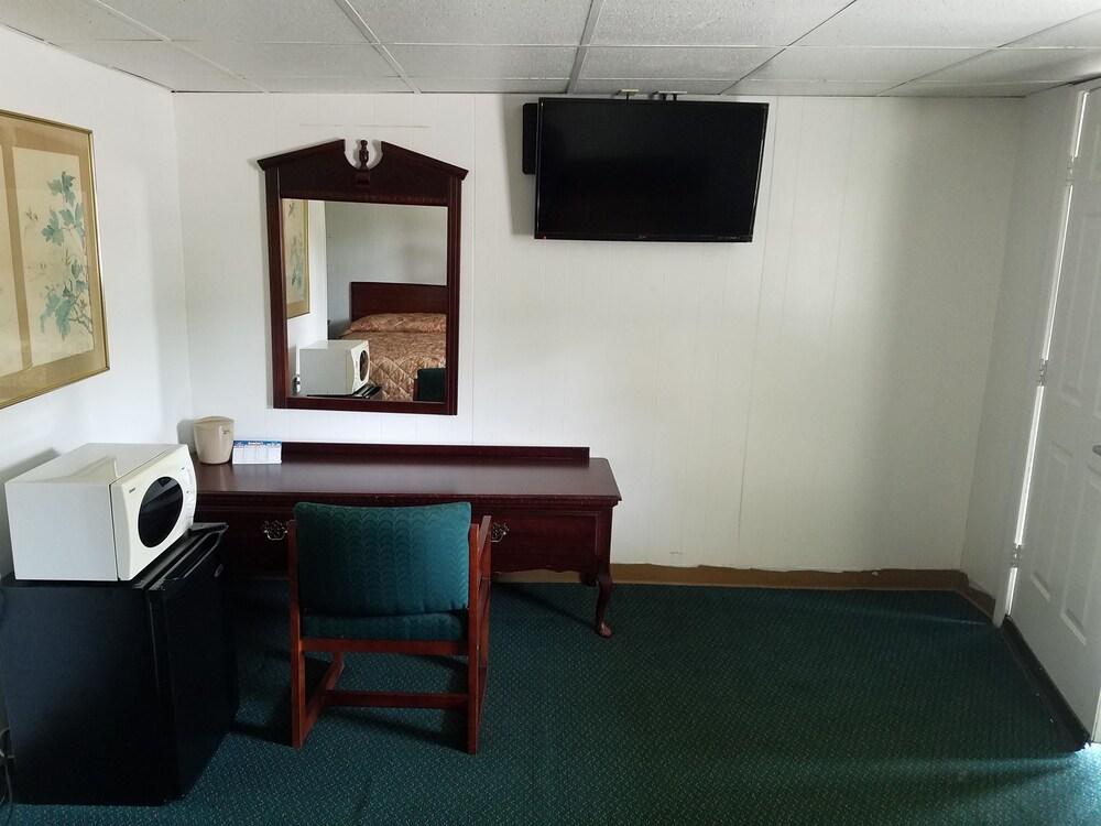 Oak Park Motel - photo 12