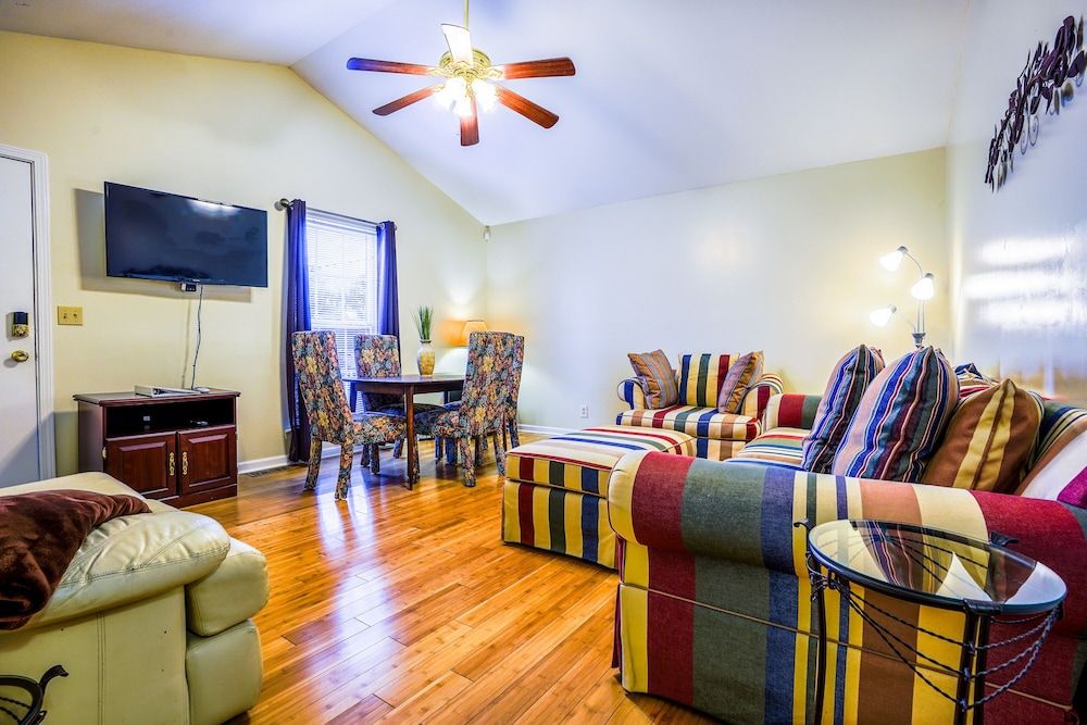 Sunshine Chateau - last minute hotel in Nashville