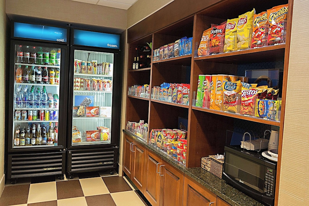 Hampton Inn & Suites Jacksonville - photo 53