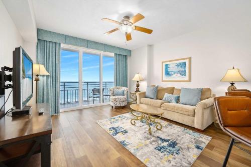 Luxury 9th Floor 1 BR Condo Direct Oceanfront Wyndham Ocean Walk Resort Daytona Beach 903 in Daytona Beach, United States