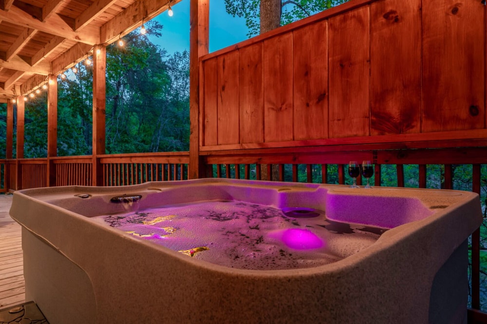Dollywood Delights by Ghosal Luxury Lodging - photo 18