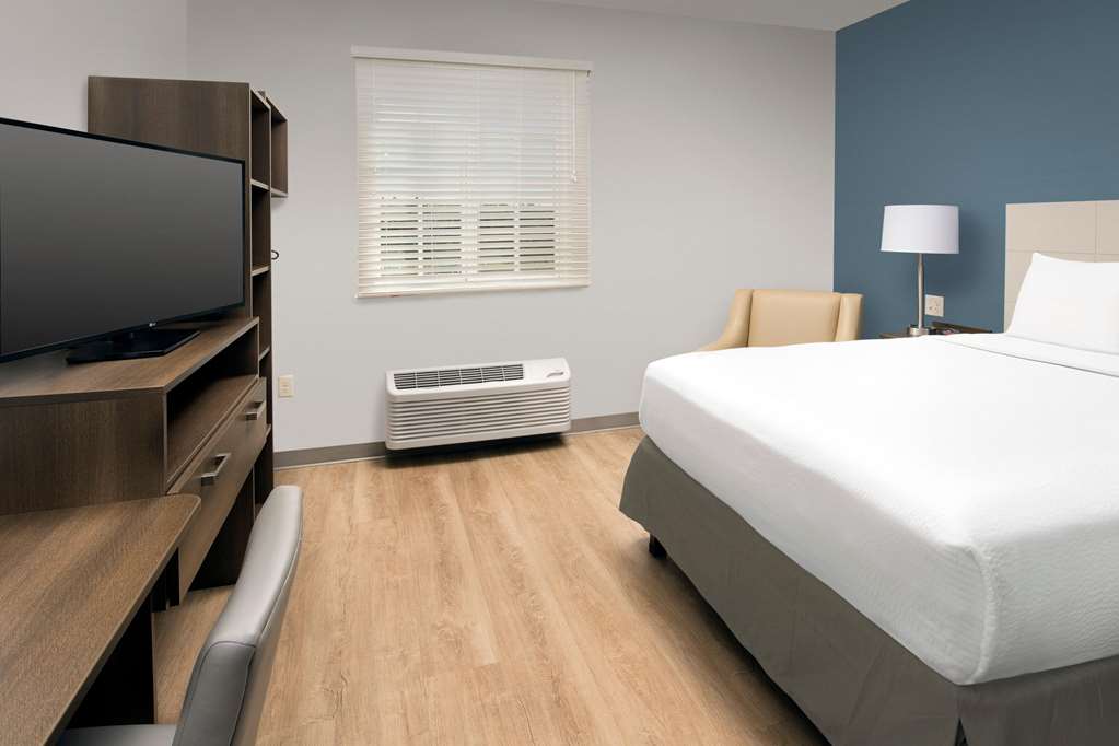 WoodSpring Suites Miami Southwest - photo 7