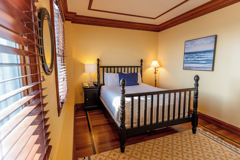 The Flanders Hotel - photo 42