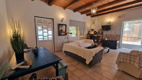 Joanna Thanos beachfront holiday home — 4-Star Luxury Hotel in Agios Matthaios, Greece