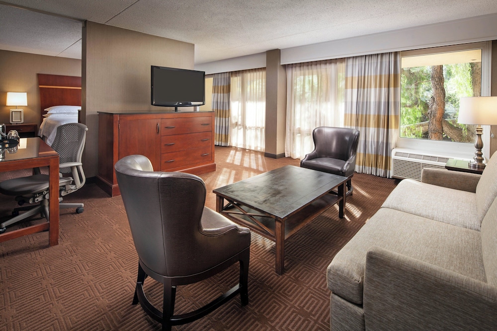 Sheraton Agoura Hills Hotel - photo 8