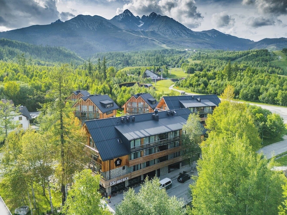 Hotel Elements Tatranska Lomnica — 4-Star Luxury Hotel in Vysoke Tatry, Slovakia