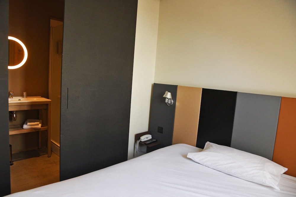 Cit’Hotel De Harlay — Compiegne — photo 5