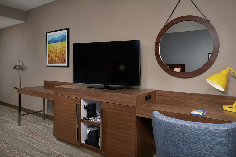 Hampton Inn by Hilton Burley - photo 13