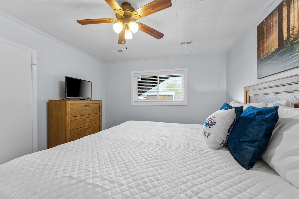 Silver Cove Resort on Table Rock Unit 15 - photo 8