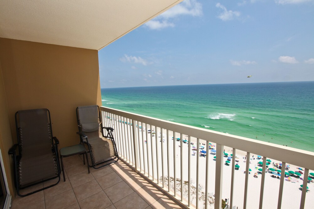 Pelican Beach Resort - photo 25