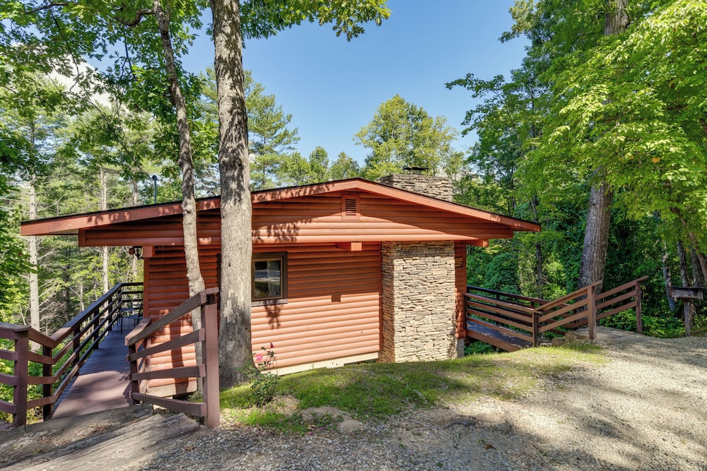 Bryson City Cabin in Smoky Mtn W resort Amenities - photo 22