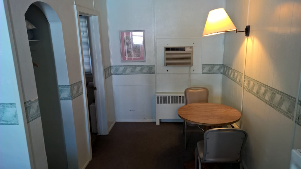 White Valley Motel - photo 10