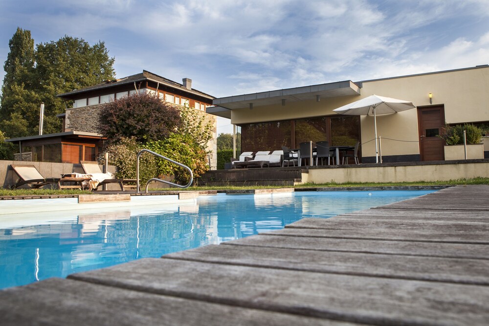 Casa do Bosque — 4-Star Luxury Hotel in Sarria, Spain