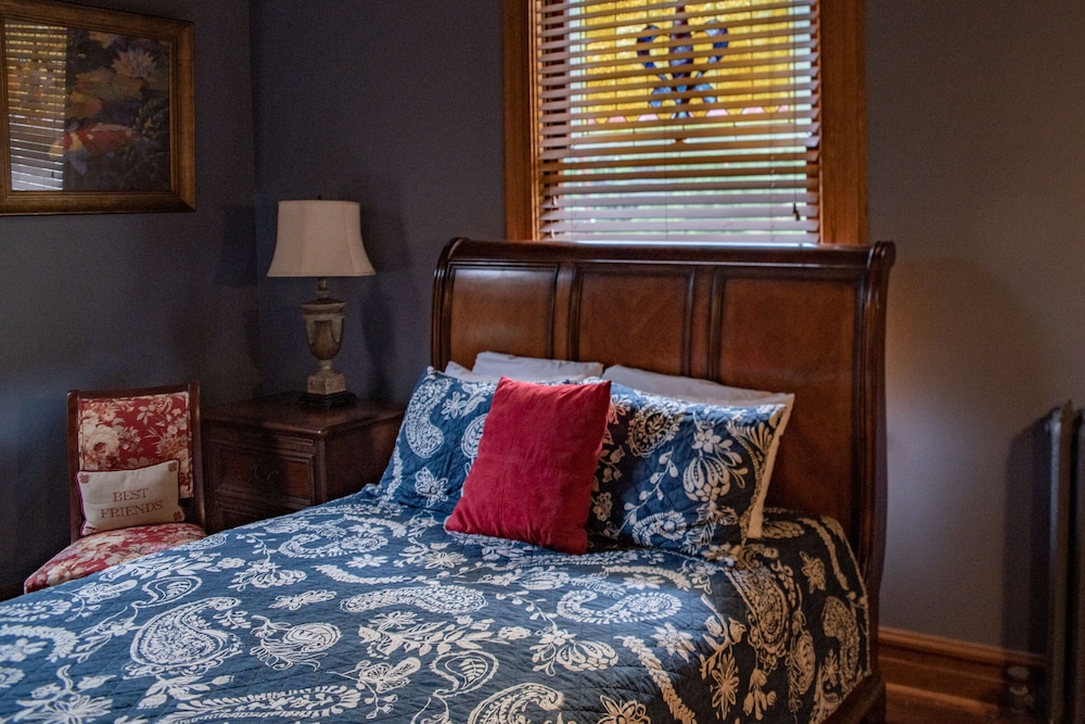 Elk River Hotel & Cafe - photo 20