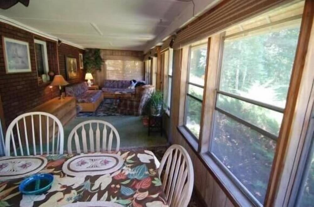 Lake Winnipesaukee Motel - photo 48