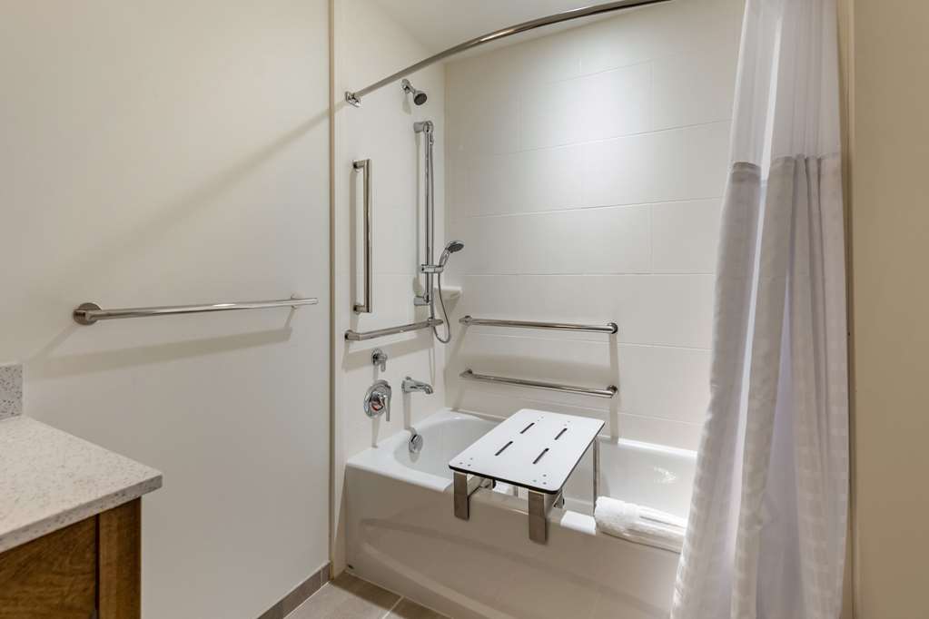 Comfort Inn & Suites Pittsburgh Northshore - photo 14