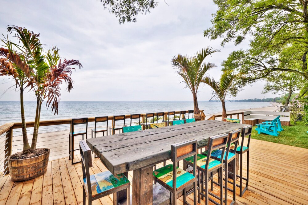 Lake Haven Beach Resort in Hamilton, Canada