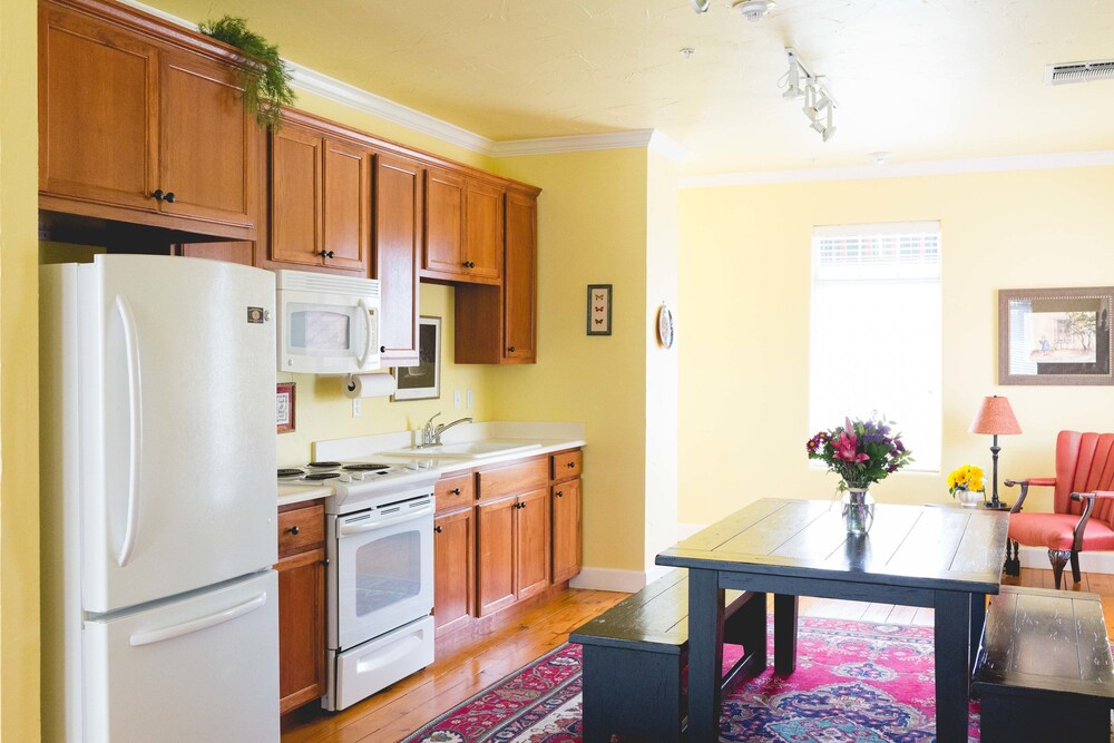 High Cotton Inn - photo 25