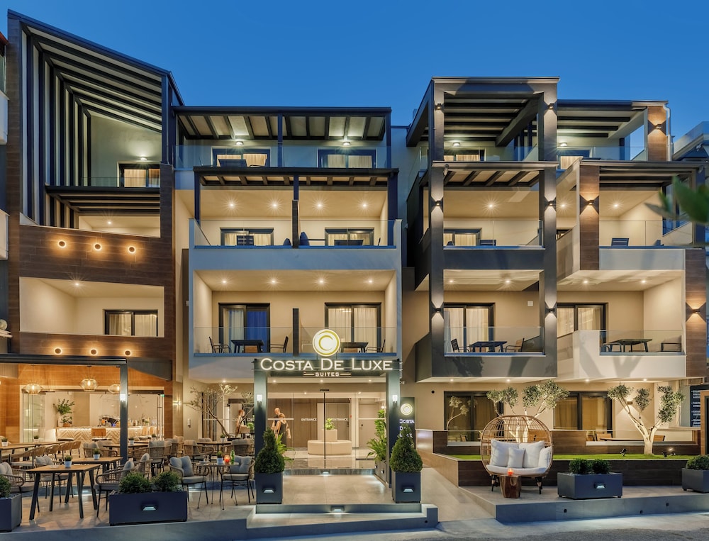 Costa De Luxe Suites in Leptokarya, Greece