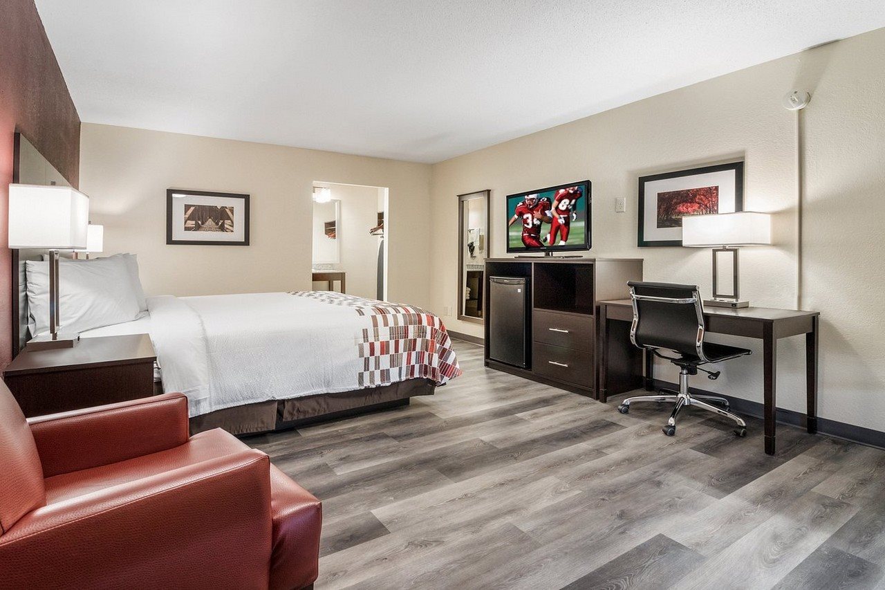 Red Roof Inn Dandridge - photo 4