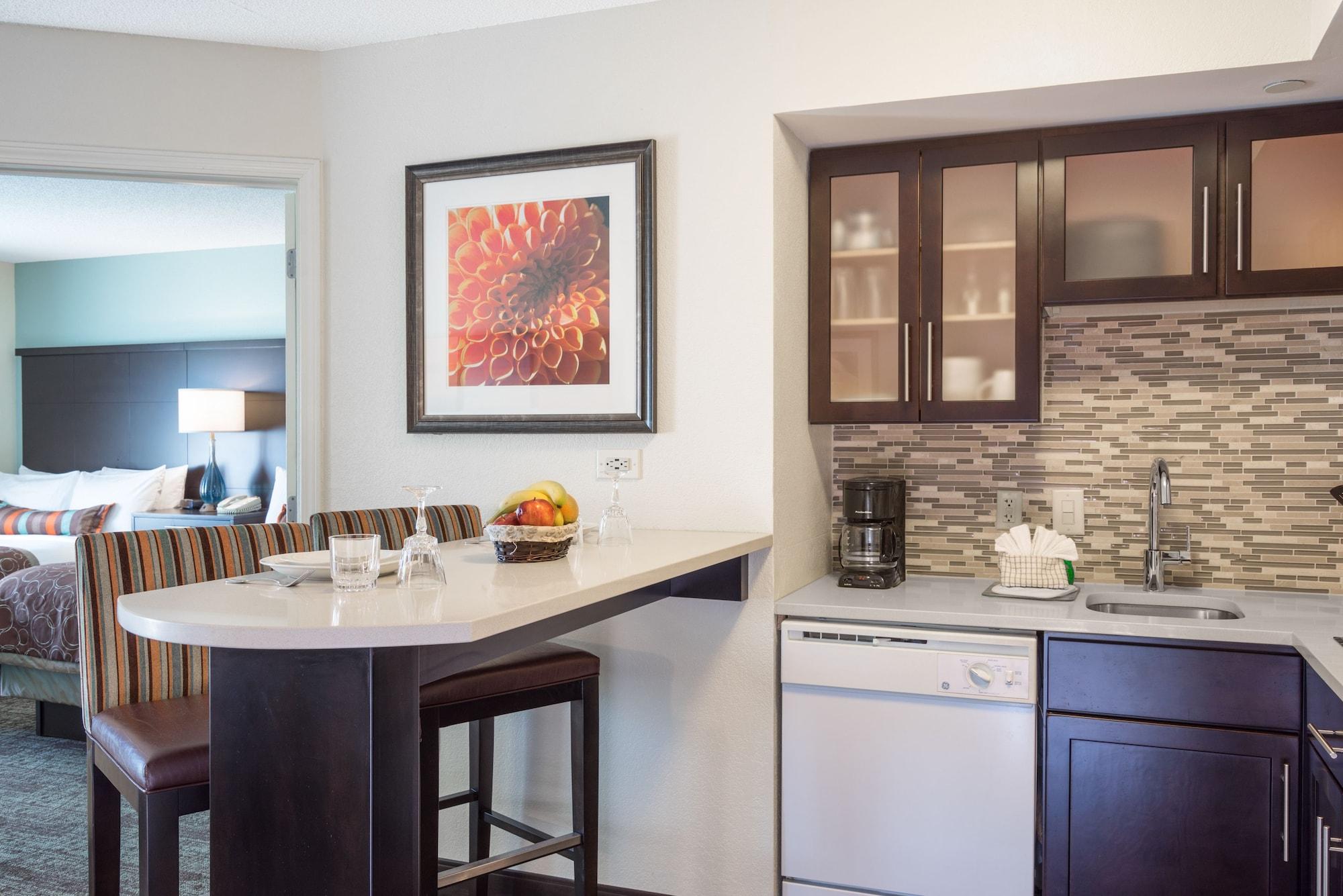 Staybridge Suites Wilmington Newark by IHG - photo 21