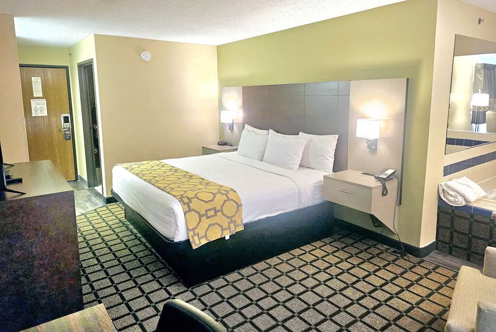 Baymont by Wyndham Rolla - photo 18