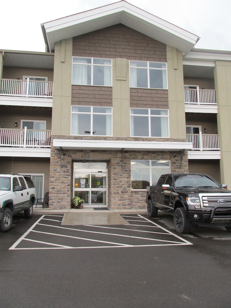 Crystal Springs Inn and Suites - photo 24