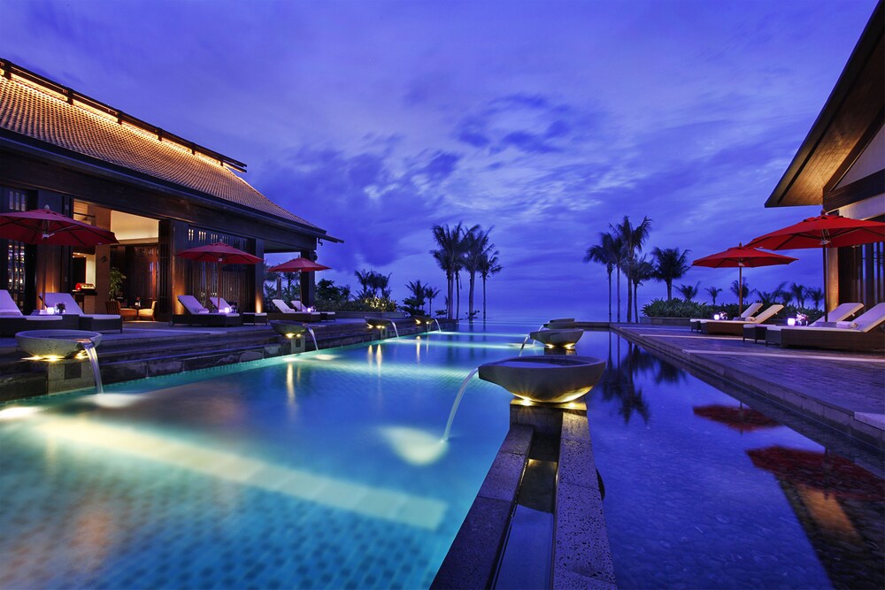 Narada Resort & Spa Perfume Bay Sanya in Lingshui, People's Republic of China