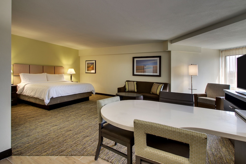 Candlewood Suites Wichita East by IHG - photo 11