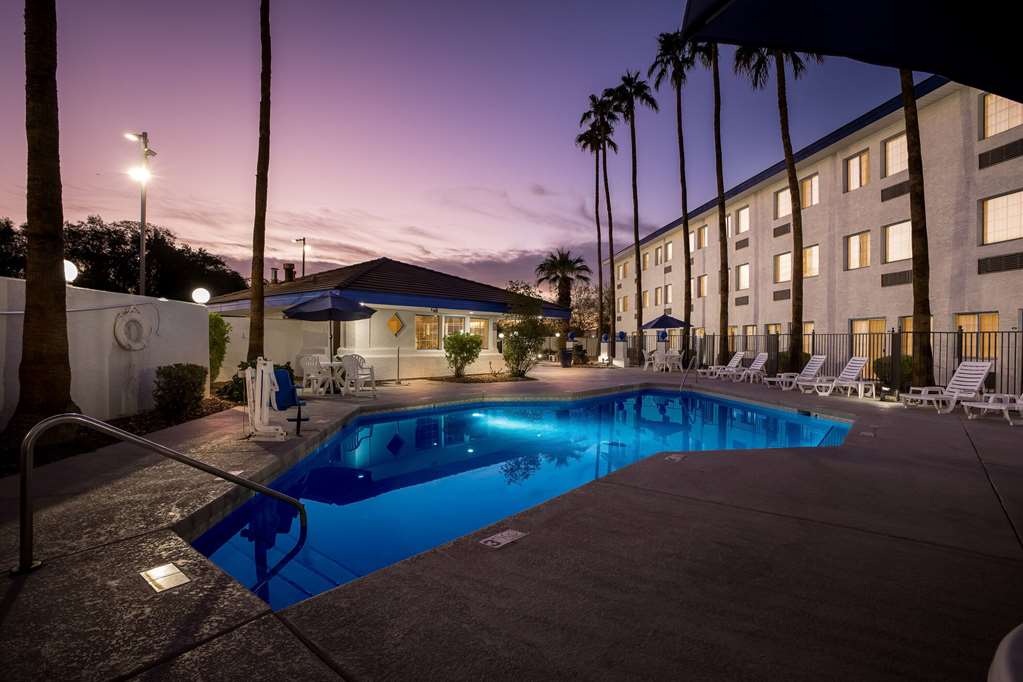 Days Inn & Suites by Wyndham Mesa Near Phoenix - photo 13