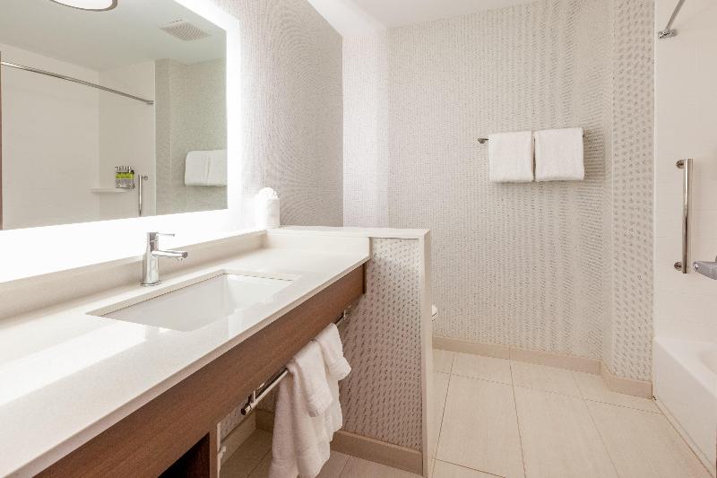 Holiday Inn Express & Suites Brunswick Harpers Ferry Area by IHG - photo 34