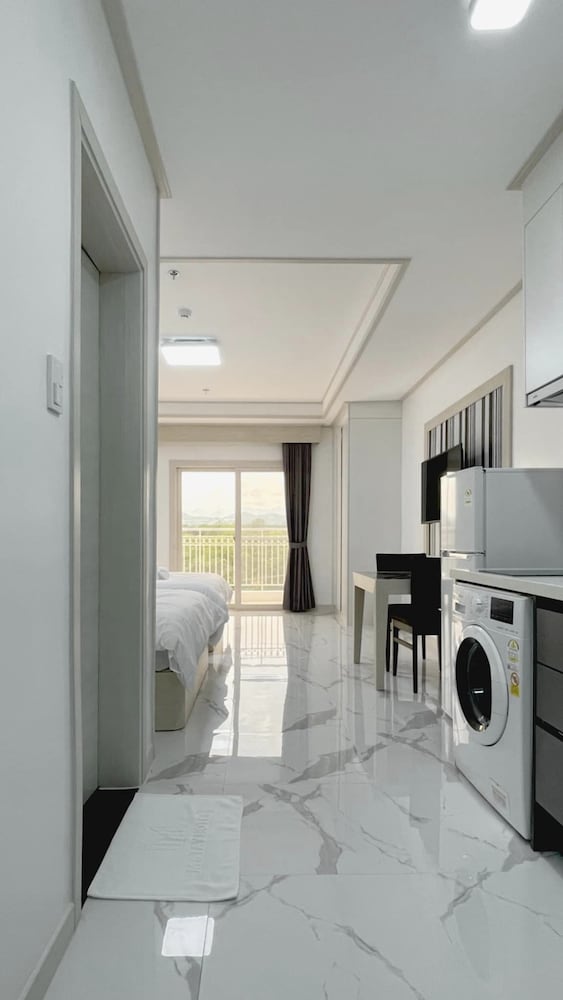 M Stay hotel in Mabalacat City, Philippines