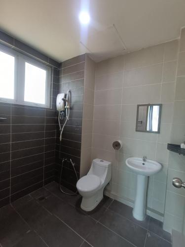 Homelite Resort — Miri — photo 3