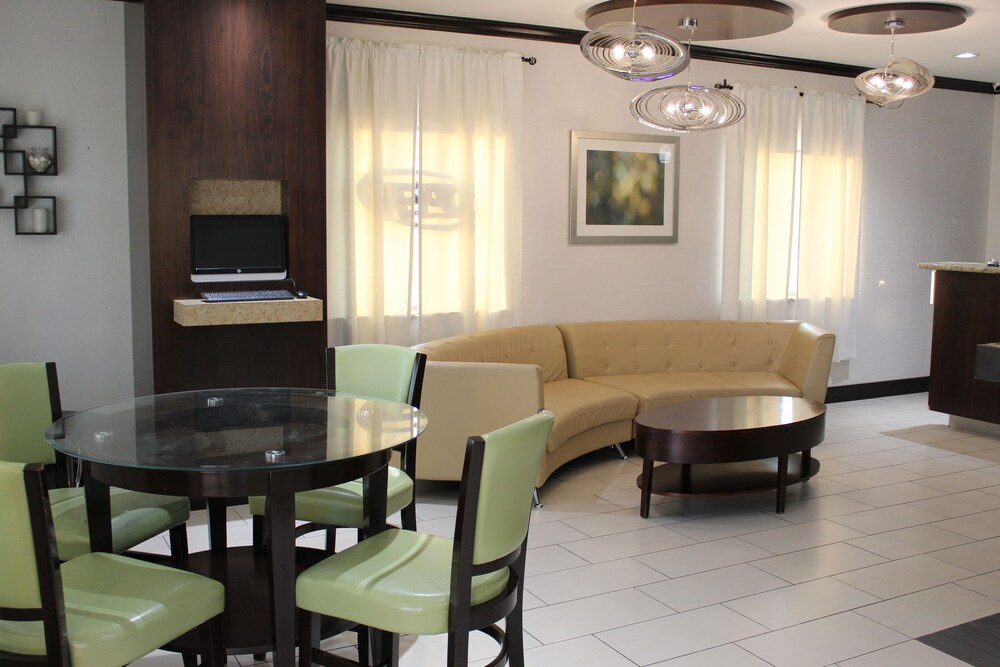 Horizon Inn & Suites Pearsall - photo 3